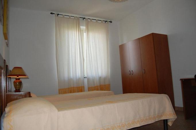 Bed and Breakfast C'E Posto Per Te à SantʼAntìoco Extérieur photo